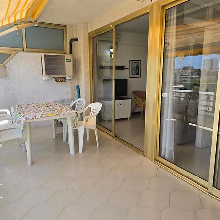 Apartments Novelty Салоу Экстерьер фото