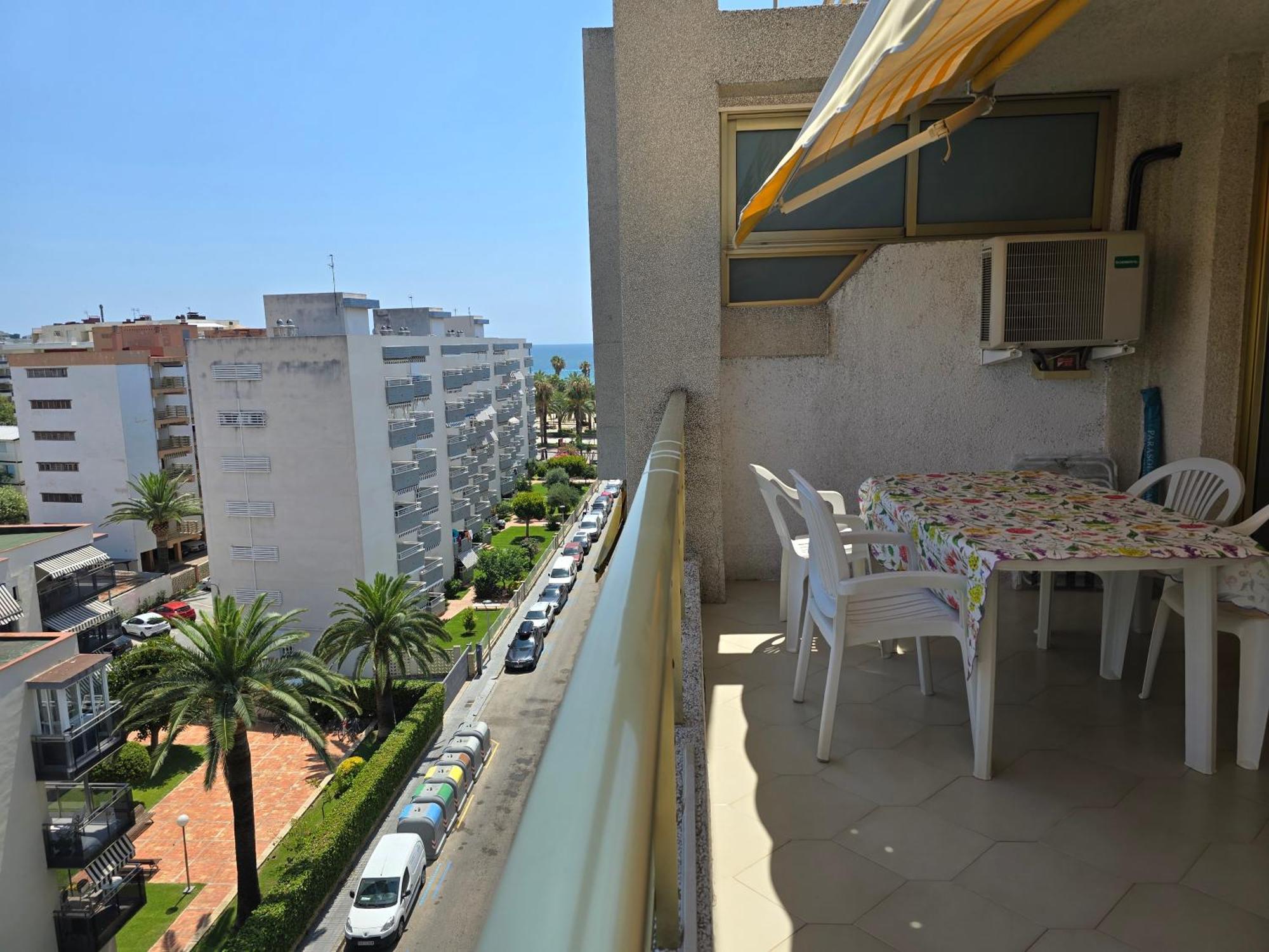 Apartments Novelty Салоу Экстерьер фото
